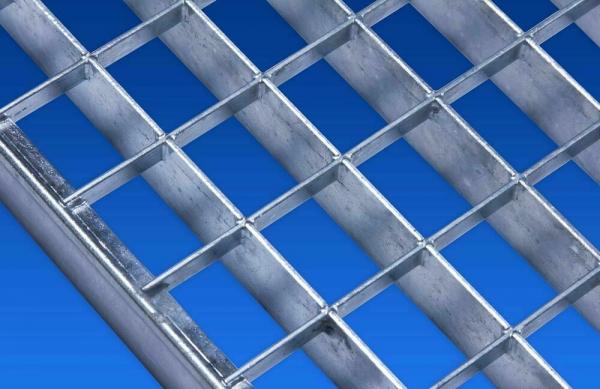 Gitterrost 425 x 1050 mm / 415 x 1040 mm, 42,5 x 10,5 cm verzinkt Maschenweite 30x30 mm Bauhöhe 20mm, ohne Zarge